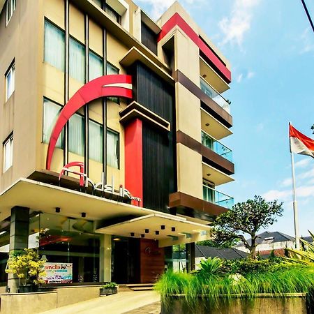 Andelir Hotel Bandung Exteriör bild