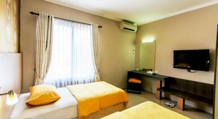Andelir Hotel Bandung Exteriör bild